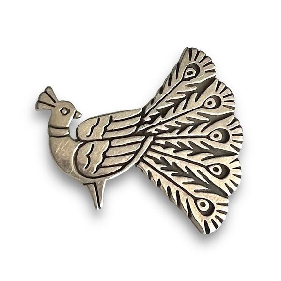 JAMES AVERY RETIRED Peacock Brooch Sterling Silver Signed with Box & Dust Bag